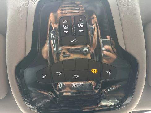 Used 2017 Alfa Romeo Giulia Ti w/ TI Lusso Light Wood Package image 21