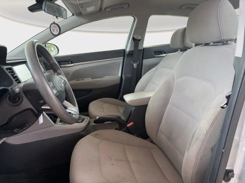 Used 2020 Hyundai Elantra SEL FWD image 8