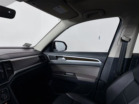 Used 2022 Volkswagen Atlas SE image 21