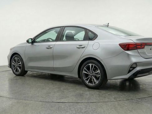 Used 2024 Kia Forte LXS FWD image 6
