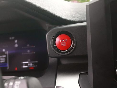 Used 2025 Toyota 4Runner TRD Off-Road AWD/4WD image 23