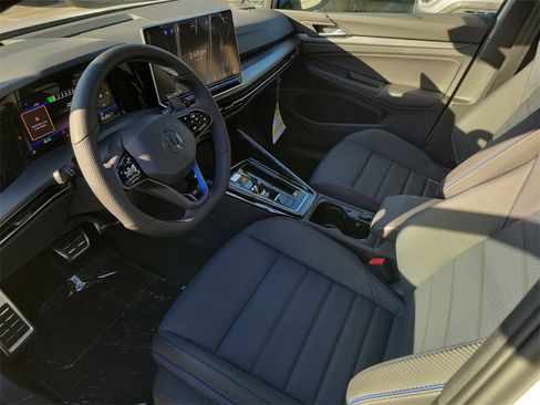 New 2026 Volkswagen Golf image 7