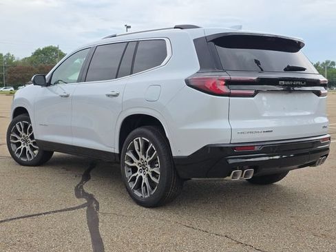 New 2026 GMC Acadia Denali Ultimate AWD/4WD image 15
