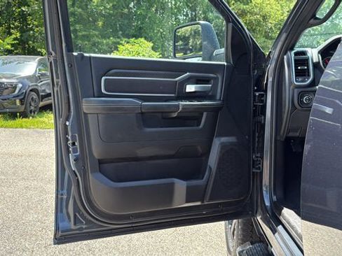 Used 2025 RAM 2500 Big Horn AWD/4WD image 12