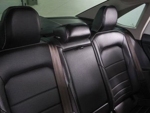 Used 2023 Volkswagen Jetta SE w/ Panoramic Sunroof Package FWD image 28