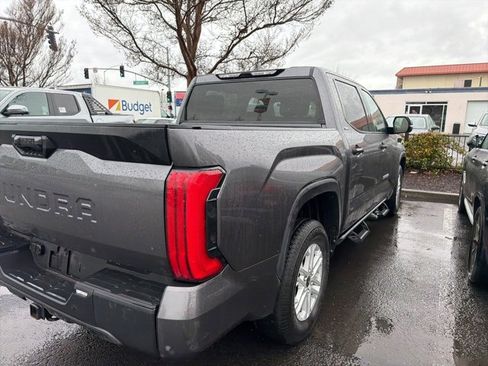 Used 2022 Toyota Tundra SR5 w/ Convenience Package image 8