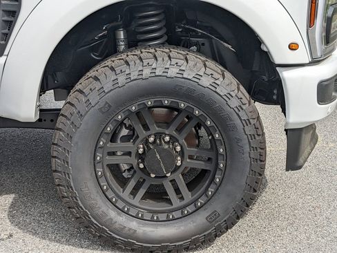 New 2024 Ford F250 Lariat w/ Lariat Ultimate Package image 12