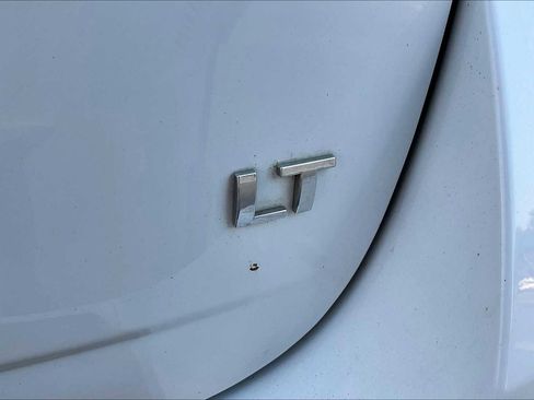 Used 2017 Chevrolet Equinox LT w/ Convenience Package image 9