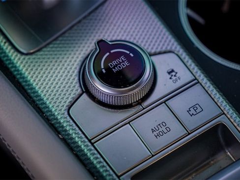 Used 2022 Genesis G70 3.3T image 21