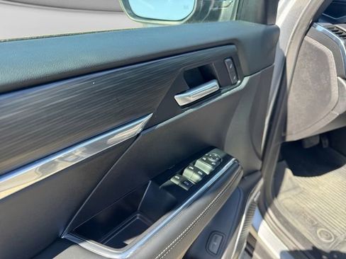 Used 2025 GMC Acadia Elevation w/ LPO, Floor Liner Package image 12