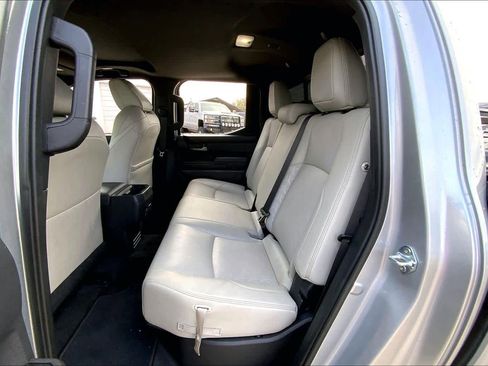 Used 2025 Toyota Tacoma Limited image 19