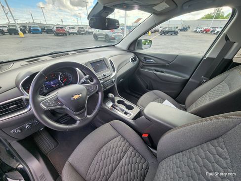 Used 2021 Chevrolet Equinox LT FWD image 23