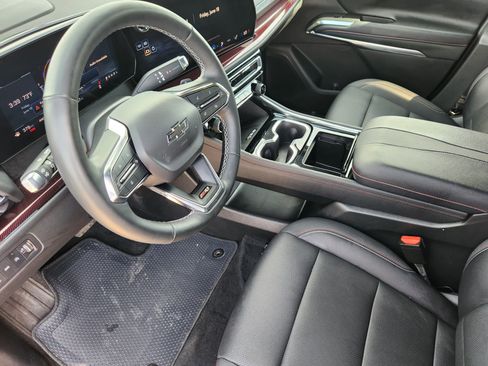 Used 2025 Chevrolet Traverse Z71 AWD/4WD image 15