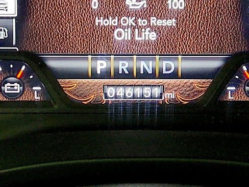 Used 2022 RAM 1500 Laramie w/ Sport Appearance Package image 15