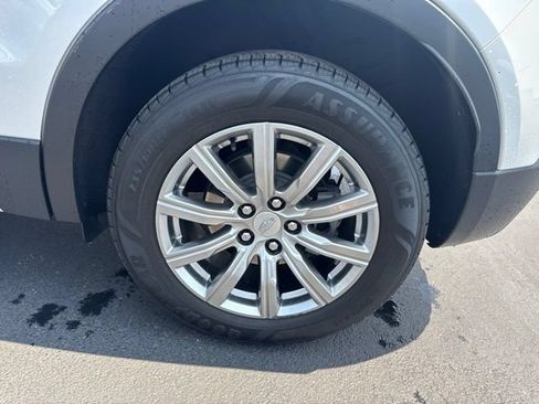 Used 2021 Cadillac XT4 Premium Luxury w/ Cold Weather Package AWD/4WD image 25