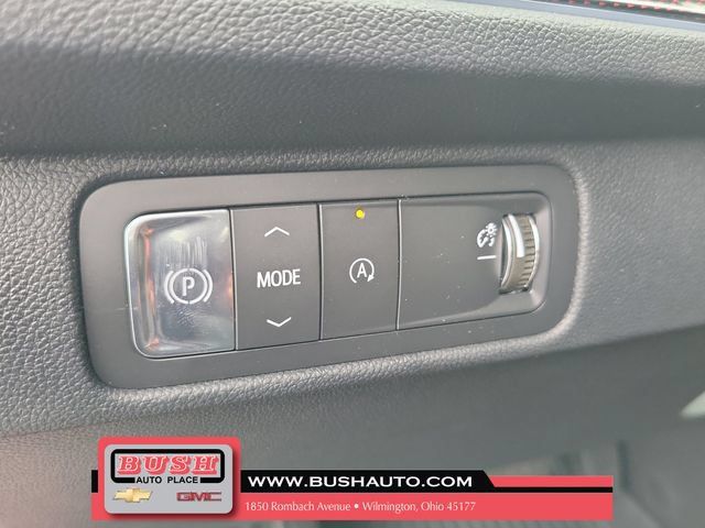 New 2026 Chevrolet Traverse RS w/ LPO, Floor Liner Package FWD image 23