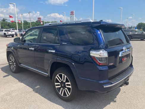 Used 2023 Toyota 4Runner Limited AWD/4WD image 4