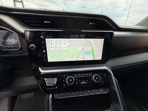 Used 2022 GMC Sierra 1500 Denali AWD/4WD image 38