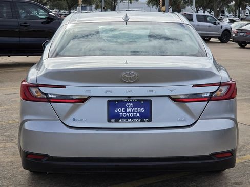 Used 2026 Toyota Camry LE FWD image 8