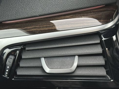 Used 2022 BMW 540i xDrive 540i xDrive w/ Premium Package image 22