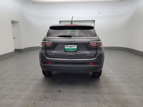 Used 2022 Jeep Compass Sport image 7