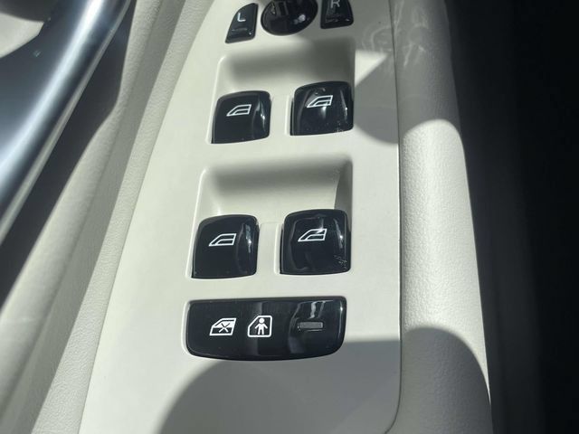Used 2024 Volvo XC90 B5 Plus w/ Protection Package Premier AWD/4WD image 26