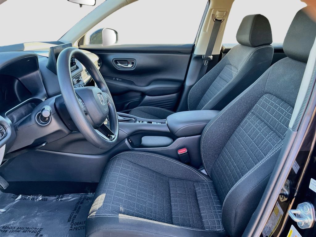 Used 2024 Honda HR-V LX image 19
