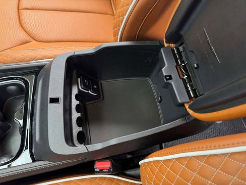 New 2026 Chrysler Pacifica Pinnacle image 33