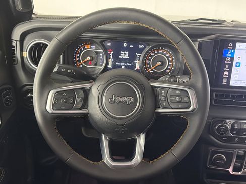 Used 2024 Jeep Wrangler Unlimited Sahara AWD/4WD image 24