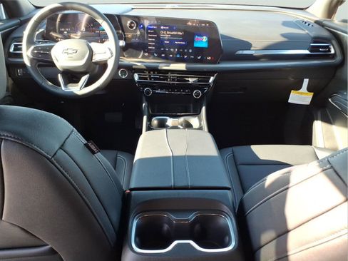 New 2026 Chevrolet Traverse LT w/ Midnight/Sport Edition image 13