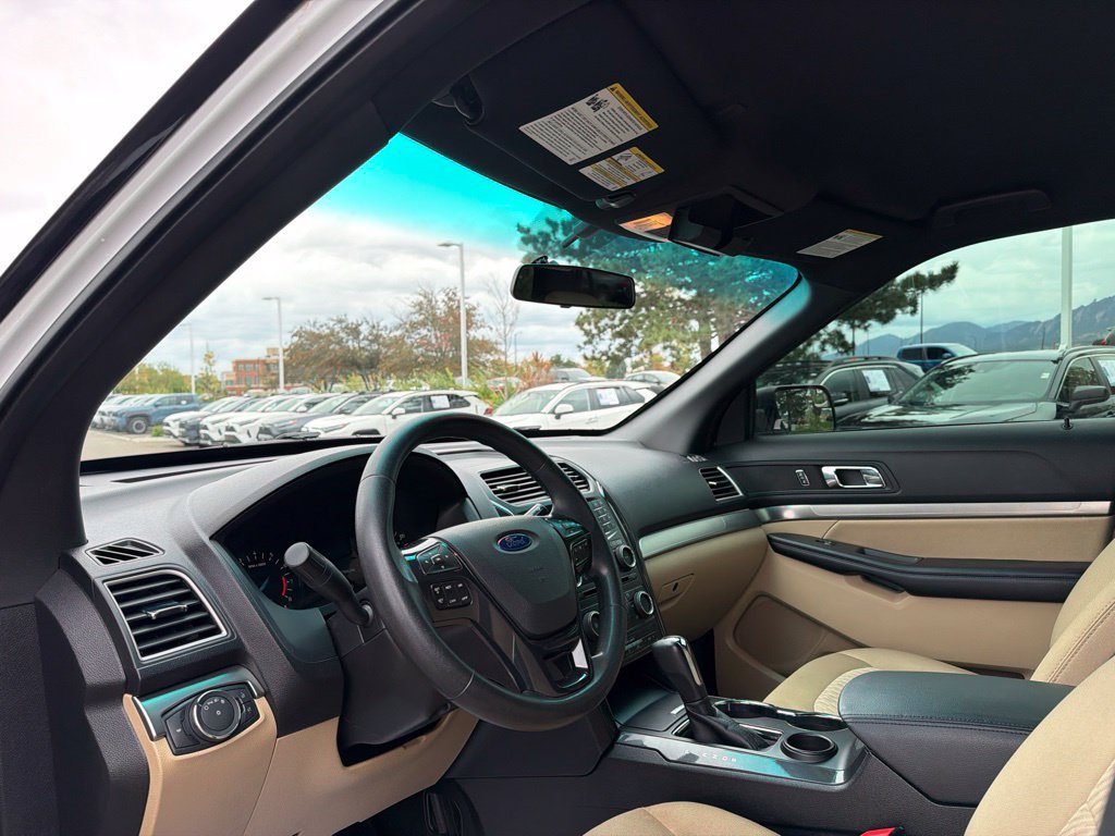 Used 2017 Ford Explorer FWD image 27