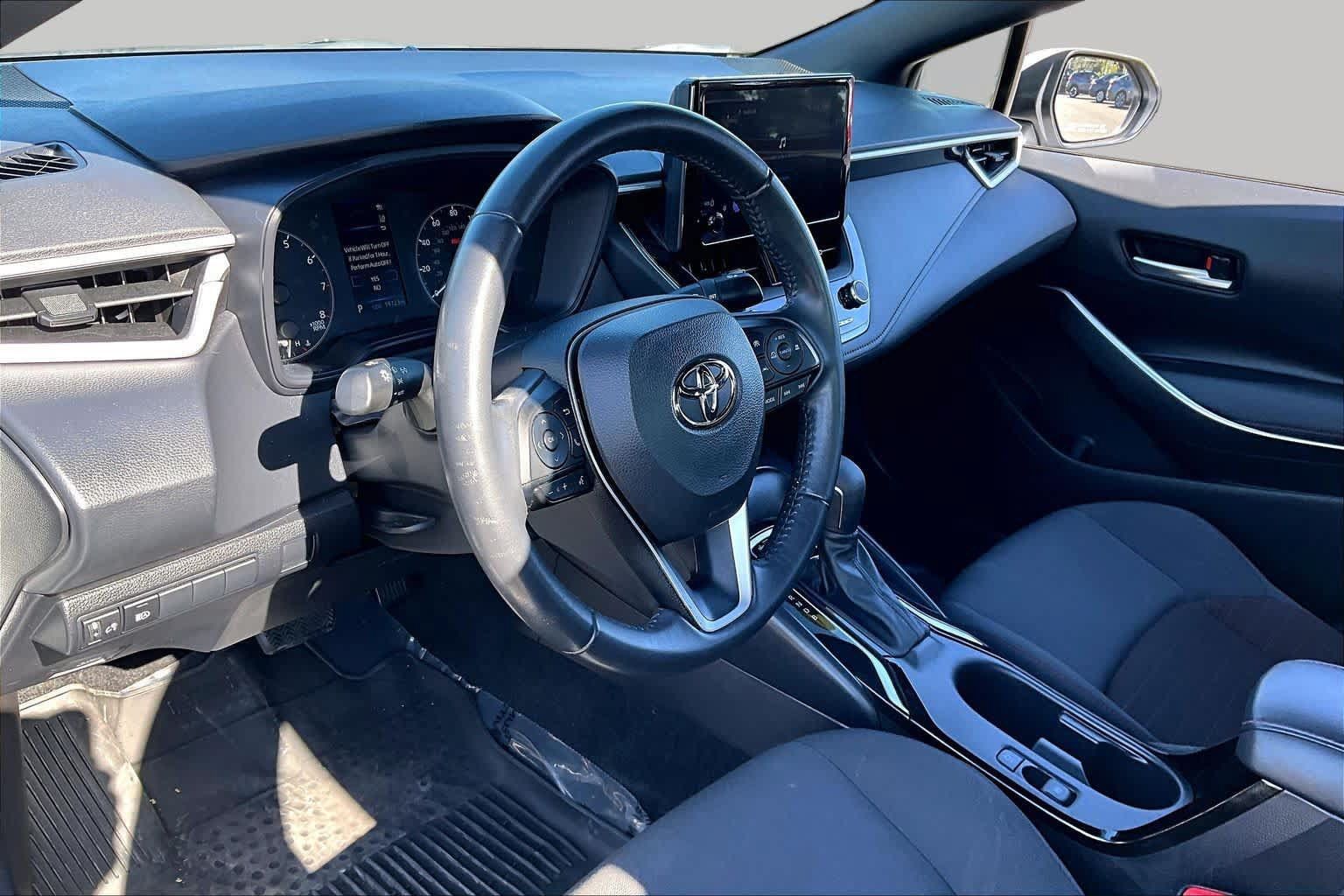 Used 2024 Toyota Corolla SE FWD image 17