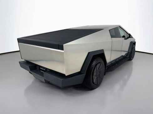Used 2024 Tesla Cybertruck AWD Crew Cab image 24