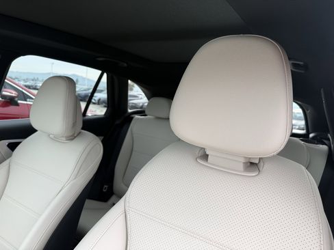 New 2026 Mercedes-Benz GLC 300 GLC 300 image 17