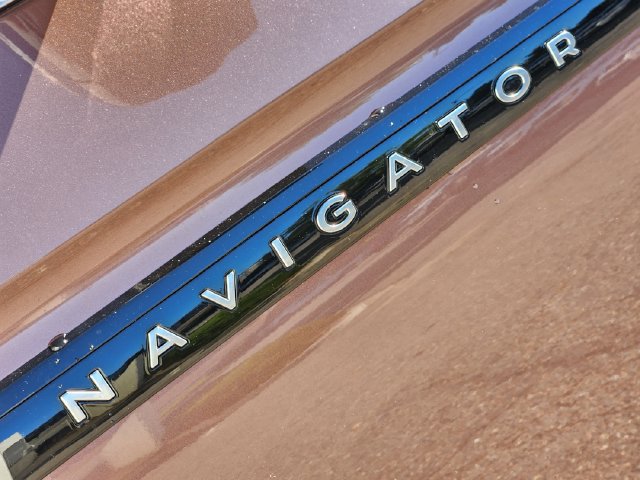 New 2027 Lincoln Navigator Black Label AWD/4WD image 15