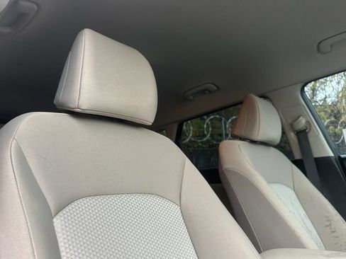 Used 2023 Kia Soul LX image 15