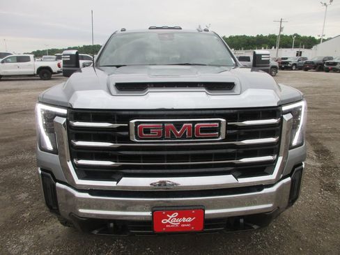 New 2026 GMC Sierra 2500 SLT w/ SLT Convenience Package AWD/4WD image 12