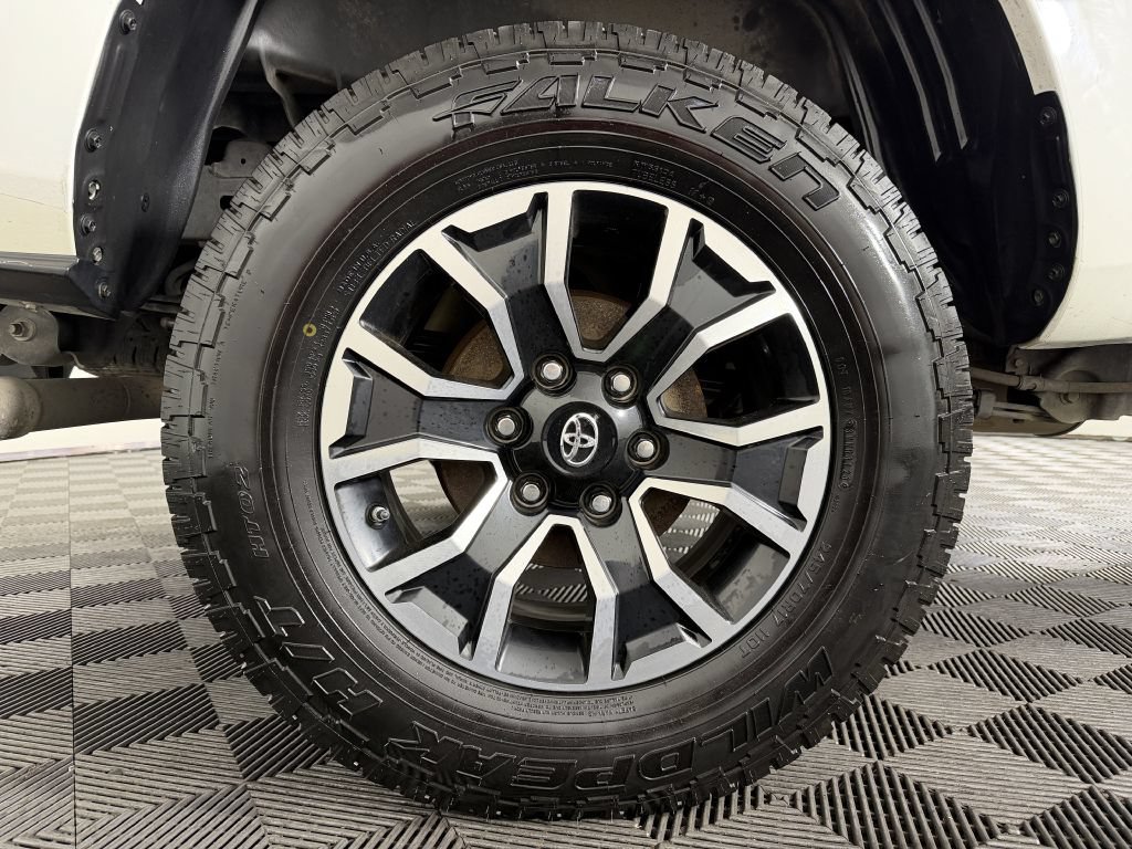 Used 2020 Toyota Tacoma SR RWD image 42