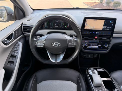 Used 2020 Hyundai Ioniq Limited image 14