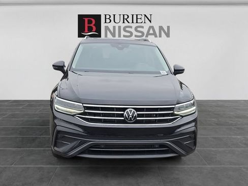 Used 2022 Volkswagen Tiguan SE AWD/4WD image 8