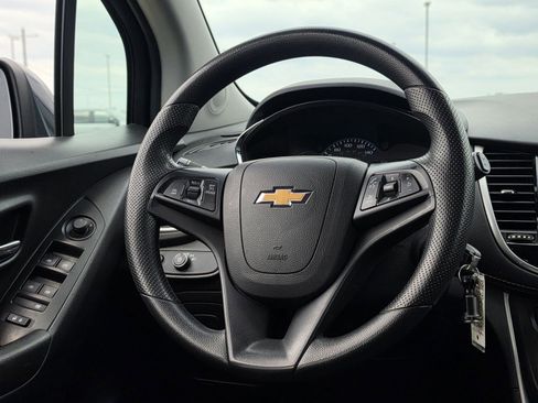 Used 2021 Chevrolet Trax LS w/ Tint and Cruise Package image 19