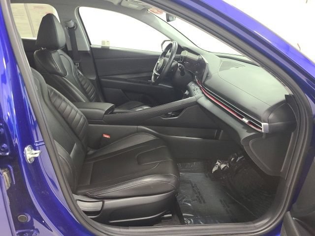 Used 2024 Hyundai Elantra Limited FWD image 12