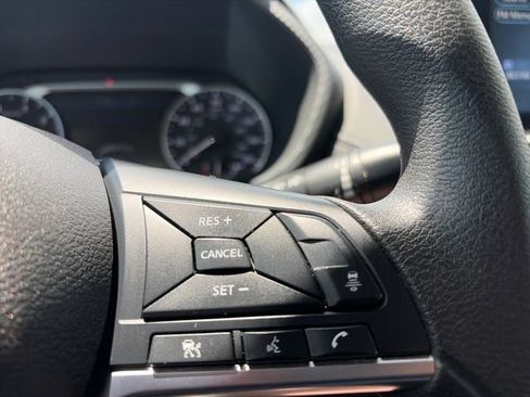 Used 2024 Nissan Sentra SV FWD image 13