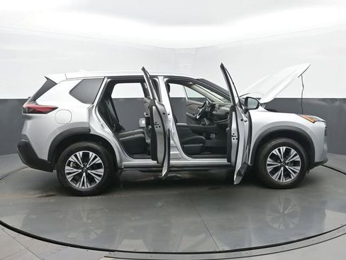 Used 2023 Nissan Rogue SV image 57
