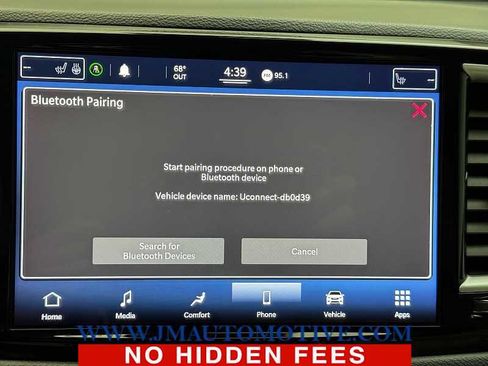 Used 2021 Chrysler Pacifica Touring-L image 30