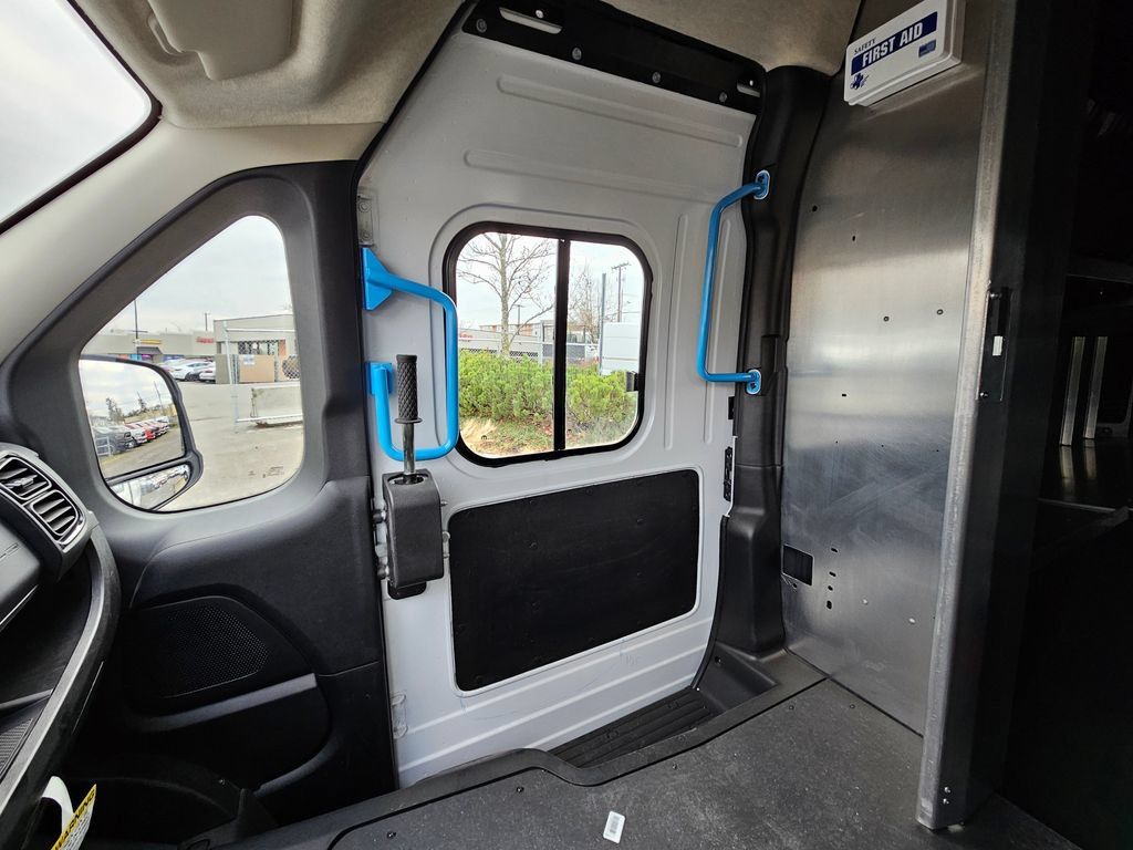 New 2024 RAM ProMaster 3500 w/ Delivery Van Package FWD image 28