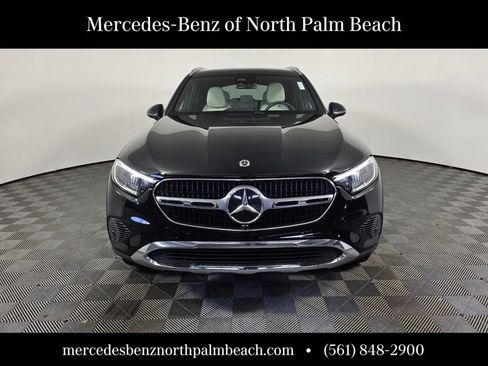 Certified 2026 Mercedes-Benz GLC 300 image 2