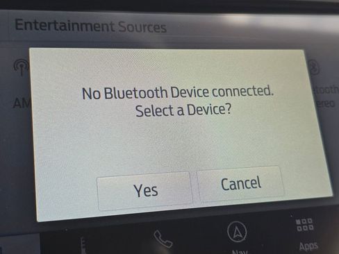 Used 2020 Ford Fusion SE image 6