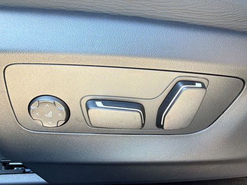 New 2026 BMW M5 w/ Executive Package image 13