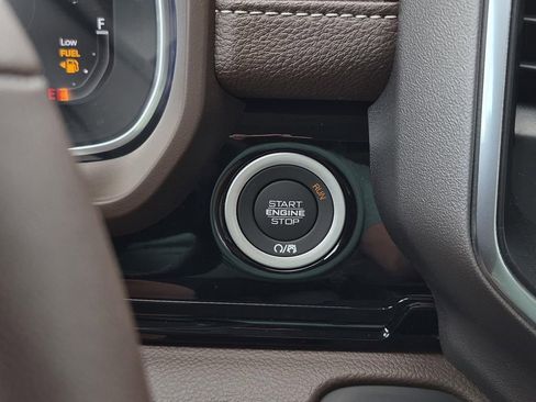 New 2026 RAM 1500 Laramie AWD/4WD image 21